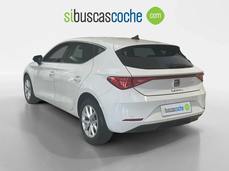 Usado Seat Leon Style 116 CV (85 kW) 2025 Blanco