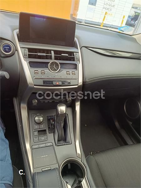 Negro Usado 2019 Lexus NX300h Business Edition SUV | 27.000 € (Precio justo) - Imagen 1/4
