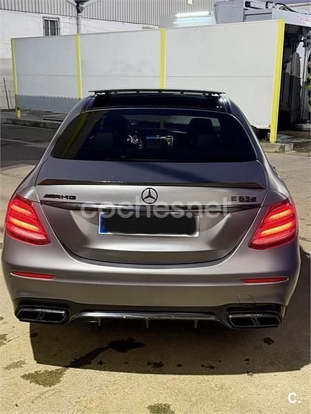 Usado Mercedes E63S AMG 612 CV (450 kW) 2018 Gris / plata Berlina