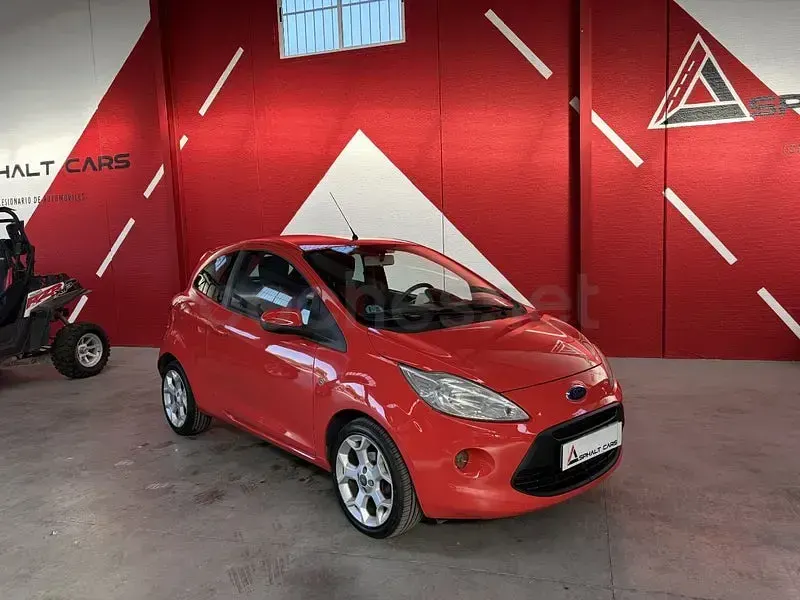 Usado Ford Ka Titanium 69 CV (50 kW) 2009 Rojo Utilitario