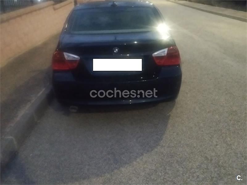 Azul Usado 2006 BMW 320 Berlina | 6000 € (Precio justo) - Imagen 1/4