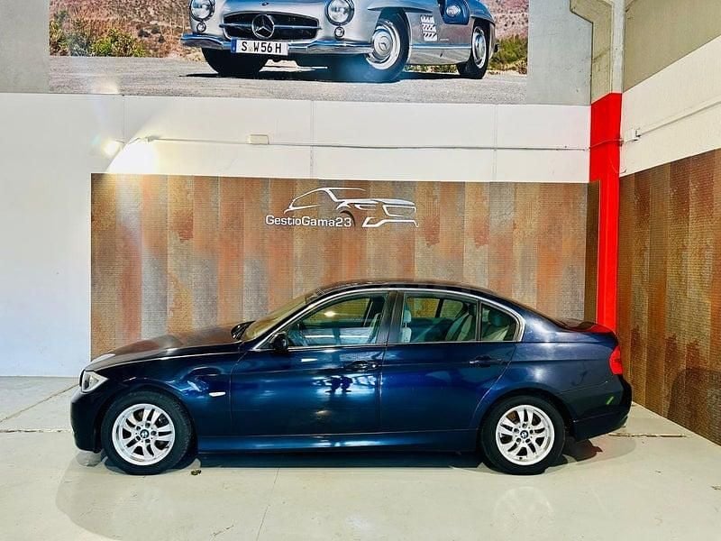 Usado BMW 318 Comfort Edition 143 CV (105 kW) 2006 Azul Berlina