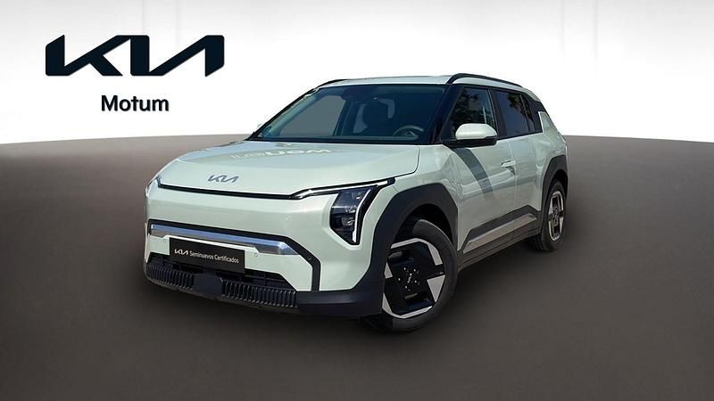 Verde Usado 2024 Kia EV3 SUV | 32.000 € (Precio justo) - Imagen 1/4