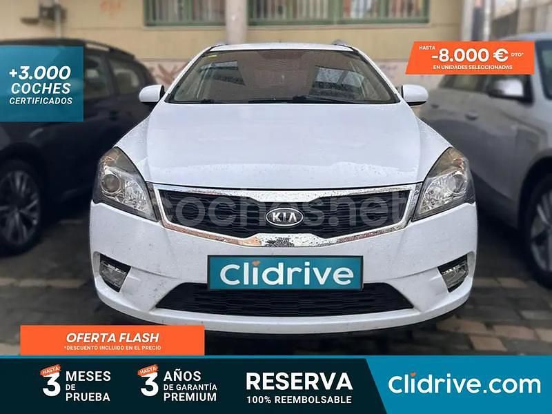Blanco Usado 2010 Kia Ceed Utilitario | 4390 € (Super precio) - Imagen 1/3