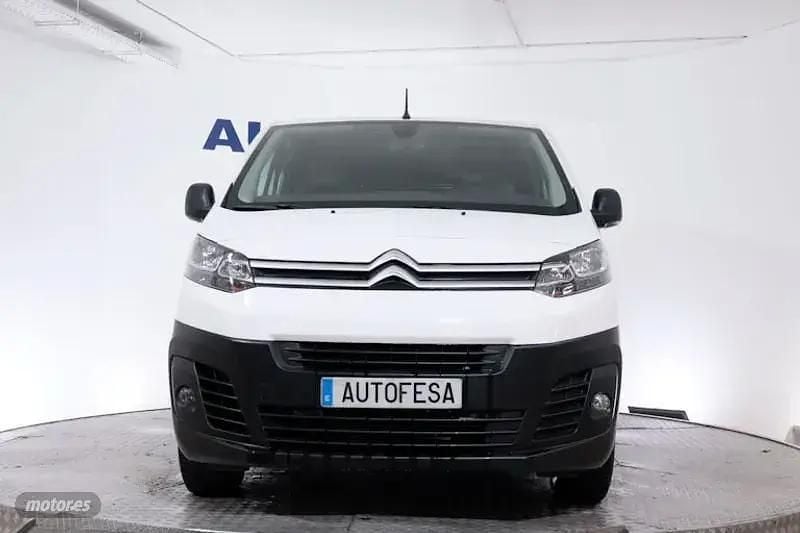 Usado Citroën Jumpy 120 CV (88 kW) 2018 Blanco Monovolumen