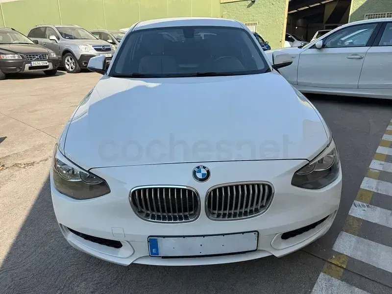 Usado BMW 118 Comfort Edition 170 CV (125 kW) 2013 Blanco Utilitario