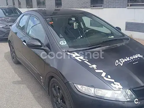 Usado Honda Civic Executive 120 CV (88 kW) 2018 Negro Berlina