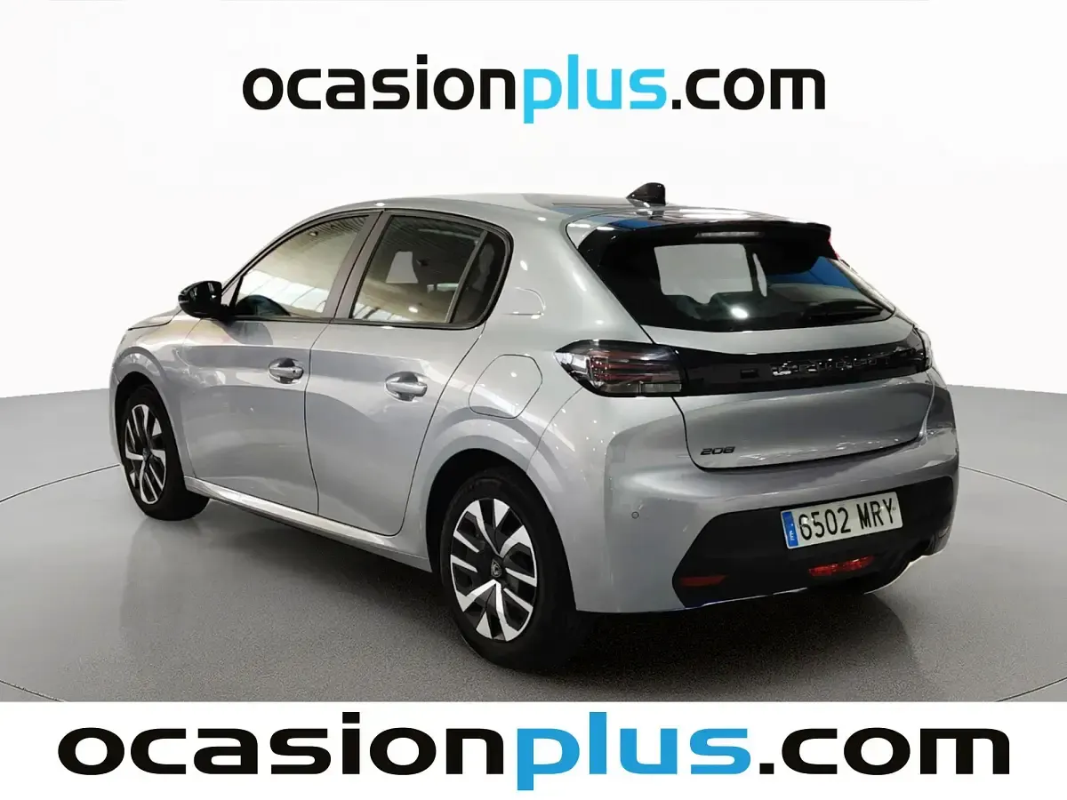 Usado Peugeot 208 Active 102 CV (75 kW) 2024 Gris Utilitario