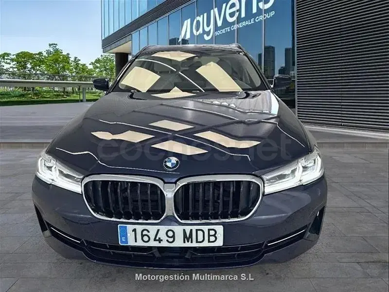 Usado BMW 520 Comfort Edition 190 CV (139 kW) 2022 Amarillo Familiar