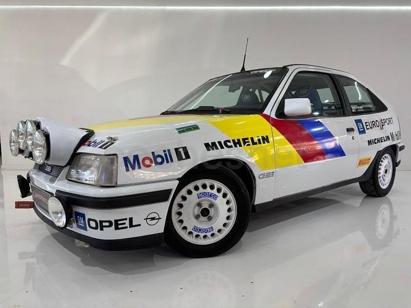 Usado Opel Kadett 129 CV (94 kW) 1989 Blanco Utilitario