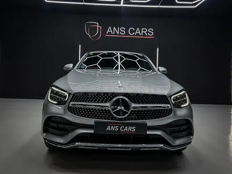 Usado Mercedes GLC200 197 CV (144 kW) 2020 Gris / plata SUV