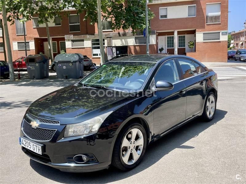 Negro Usado 2010 Chevrolet Cruze LT Berlina | 3499 € (Buen precio) - Imagen 1/4