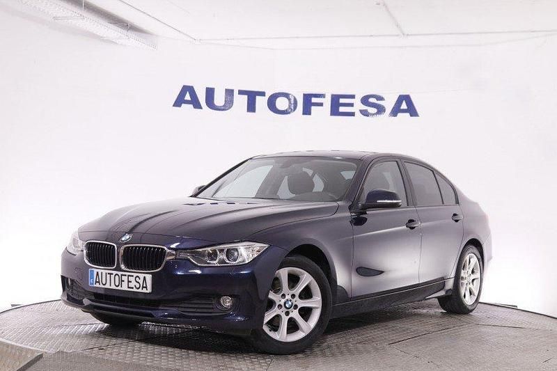 Usado BMW 318 143 CV (105 kW) 2013 Azul Berlina