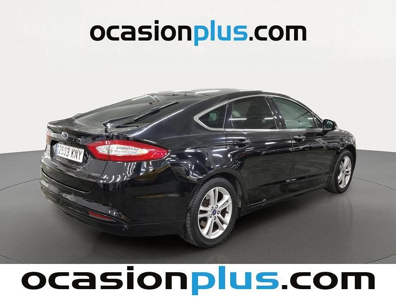 Usado Ford Mondeo Titanium 165 CV (121 kW) 2018 Negro Berlina