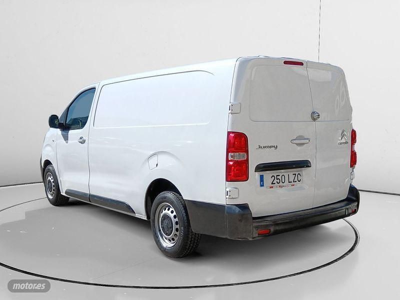 Käytetty Citroën Jumpy 102 HP (75 kW) 2021 Valkoinen Tila-auto