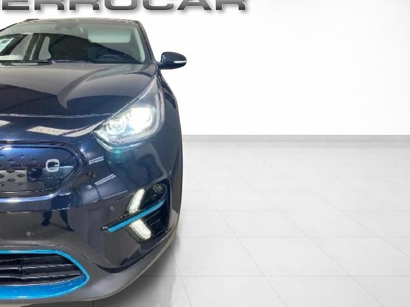 Usado Kia e-Niro 150 kW (204 CV) 2022 Negro SUV