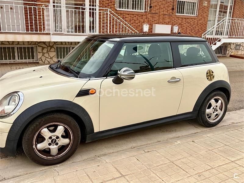 Usado Mini ONE 90 CV (66 kW) 2007 Beige Utilitario