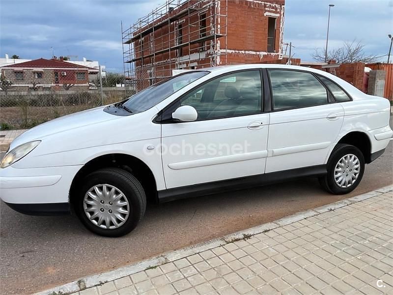 Usado Citroën C5 138 CV (101 kW) 2003 Blanco Berlina