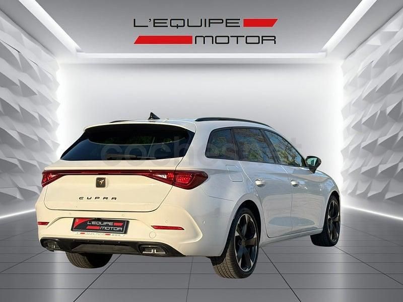 Usado Cupra Leon 150 CV (110 kW) 2023 Blanco Familiar