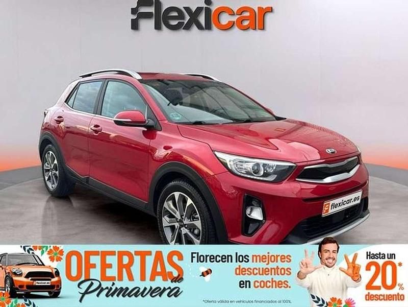 Usado Kia Stonic 120 CV (88 kW) 2019 Rojo SUV