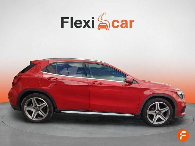 Usado Mercedes GLA200 AMG line 136 CV (100 kW) 2017 Rojo SUV