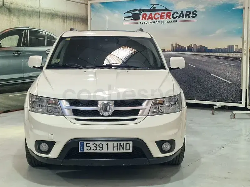 Usado Fiat Freemont Lounge 170 CV (125 kW) 2012 Blanco SUV