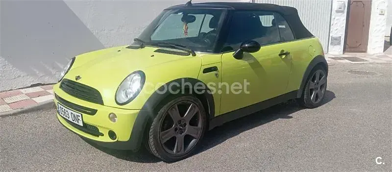 Usado Mini One Cabriolet 90 CV (66 kW) 2005 Verde Descapotable