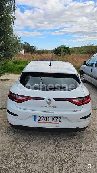 Usado Renault Mégane IV Business 115 CV (84 kW) 2019 Blanco Berlina