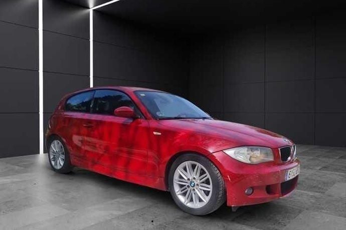 Usado BMW 118 Shadowline 143 CV (105 kW) 2008 Rojo Utilitario