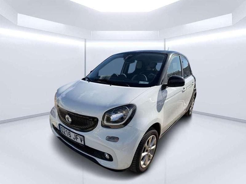 Usado Smart ForFour Passion 90 CV (66 kW) 2015 Blanco Utilitario