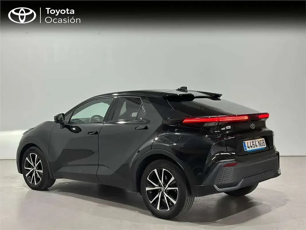 Usado Toyota Auris Advance 136 CV (100 kW) 2025 Utilitario
