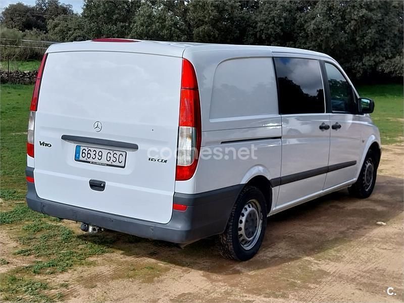 Usado Mercedes Viano 150 CV (110 kW) 2009 Blanco Monovolumen