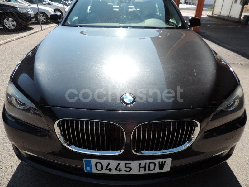 Negro Usado 2012 BMW 740 Berlina | 15.500 € - Imagen 1/4