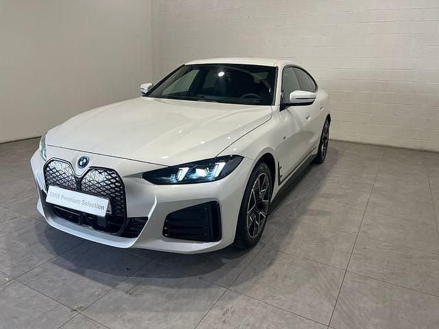 Usado BMW i4 Comfort Edition 250 kW (340 CV) 2025 Blanco Berlina