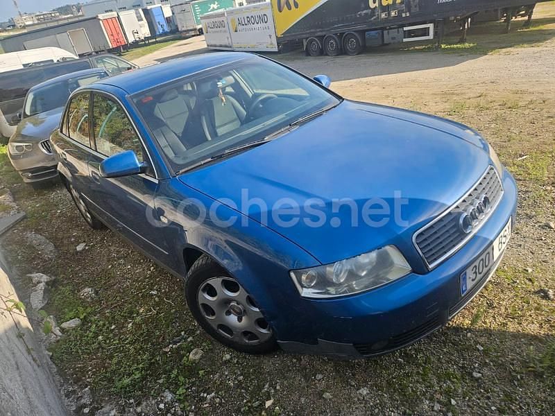 Azul Usado 2002 Audi A4 Berlina | 4500 € - Imagen 1/4