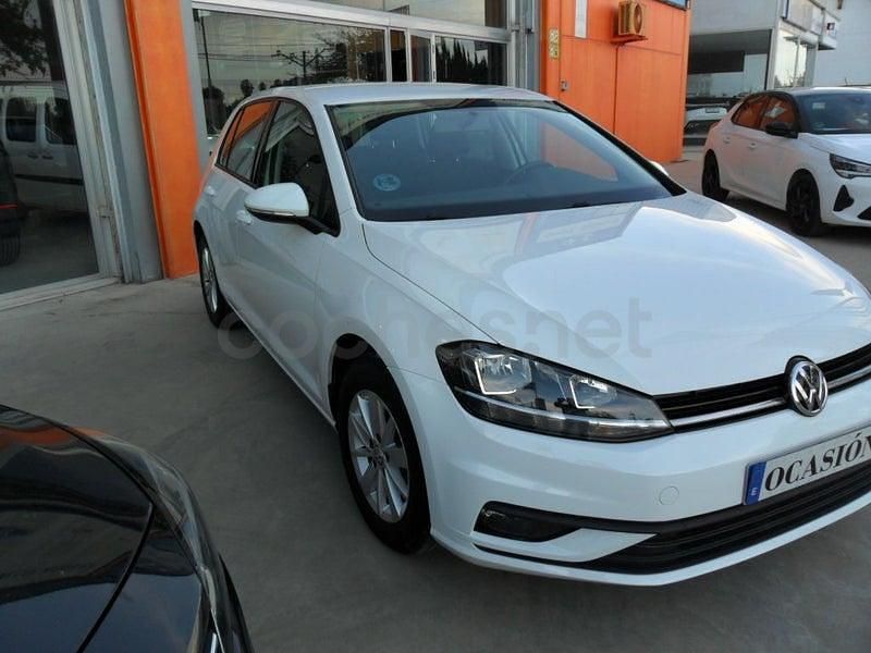 Usado VW Golf VII Advance 115 CV (84 kW) 2017 Blanco Berlina