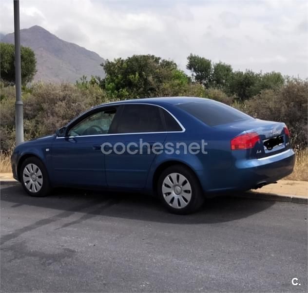 Usado Audi A4 140 HP (102 kW) 2006 Azul Carrinha