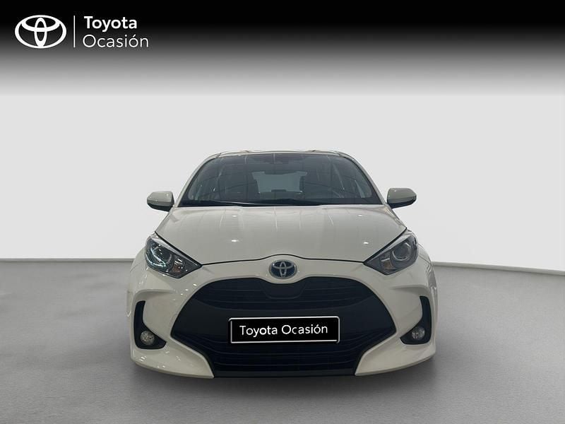 Usado Toyota Yaris Active 116 CV (85 kW) 2022 Blanco Utilitario