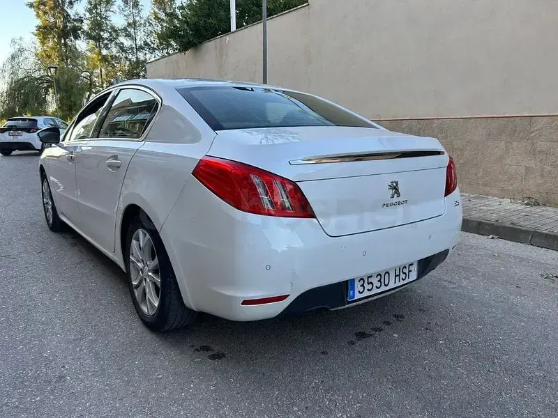 Usado Peugeot 508 Allure 163 CV (119 kW) 2013 Blanco Berlina