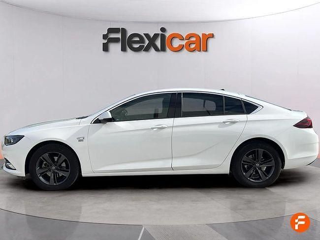 Usado Opel Insignia Innovation 136 CV (100 kW) 2020 Blanco Berlina