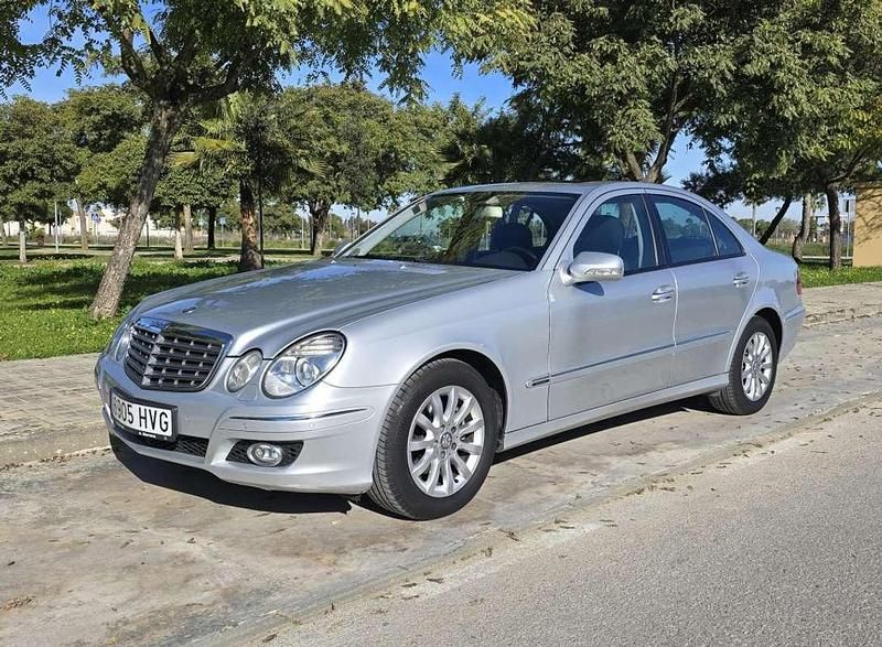 Gris / plata Usado 2008 Mercedes E220 Elegance Berlina | 9490 € (Precio justo) - Imagen 1/4