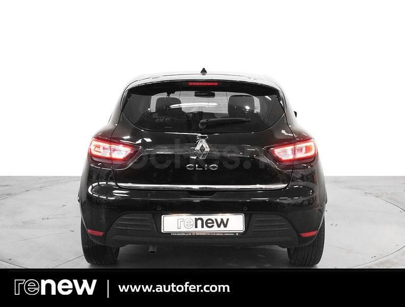 Usado Renault Clio IV Zen 90 CV (66 kW) 2018 Negro Berlina