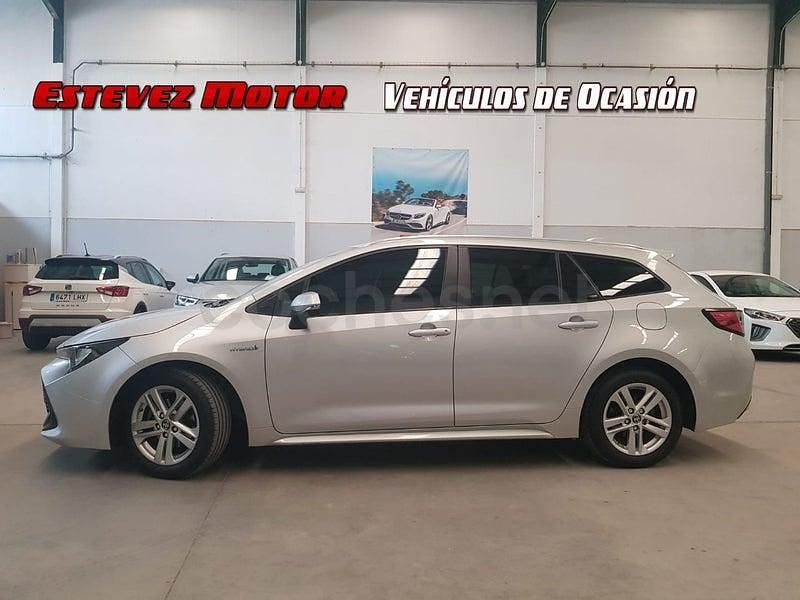 Usado Toyota Corolla Active 122 CV (89 kW) 2021 Gris / plata Familiar