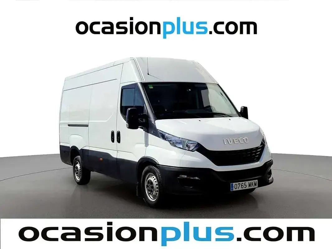 Usado Iveco Daily 136 CV (100 kW) 2019 Blanco Van