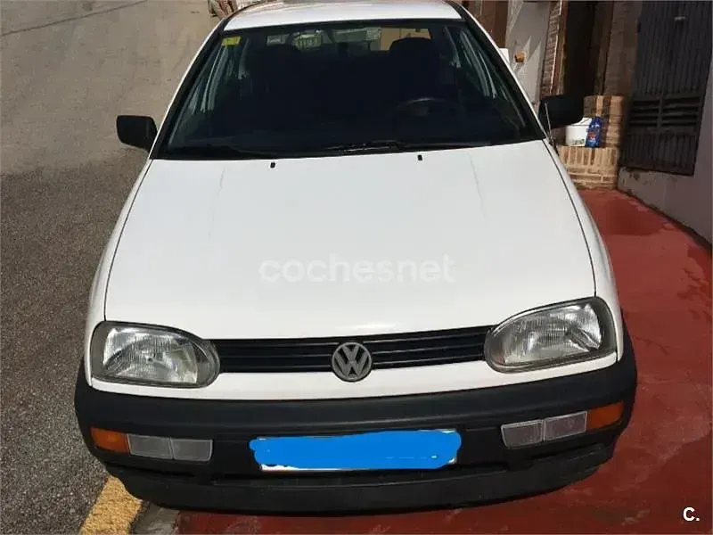 Usado VW Golf III 60 CV (44 kW) 1995 Blanco Berlina