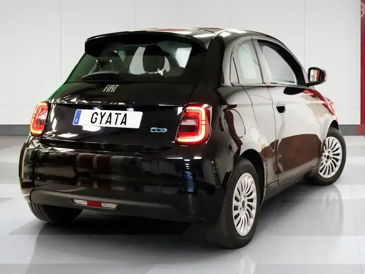 Usado Fiat 500e Icon 86 kW (118 CV) 2023 Blanco Utilitario