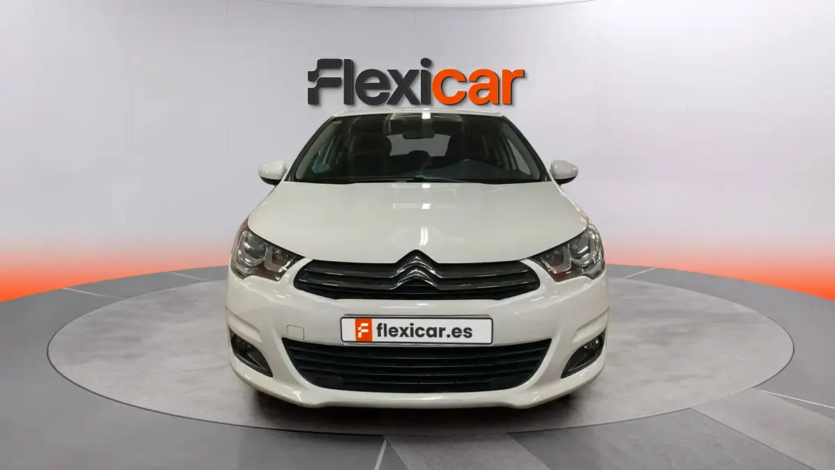 Usado Citroën C4 Live 99 CV (72 kW) 2017 Blanco Berlina