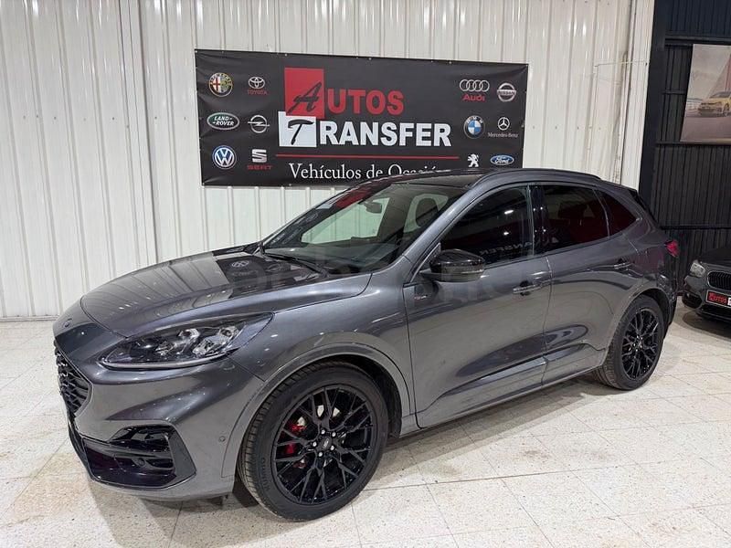 Usado Ford Kuga ST-Line X 150 CV (110 kW) 2023 Gris / plata SUV