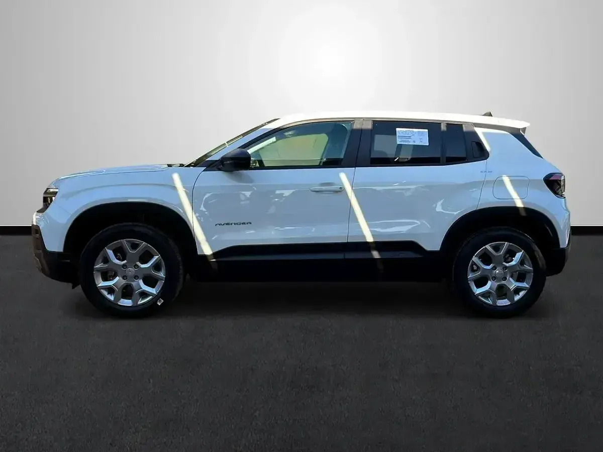 Nuevo Jeep Avenger Longitude 110 CV (80 kW) 2025 Blanco SUV