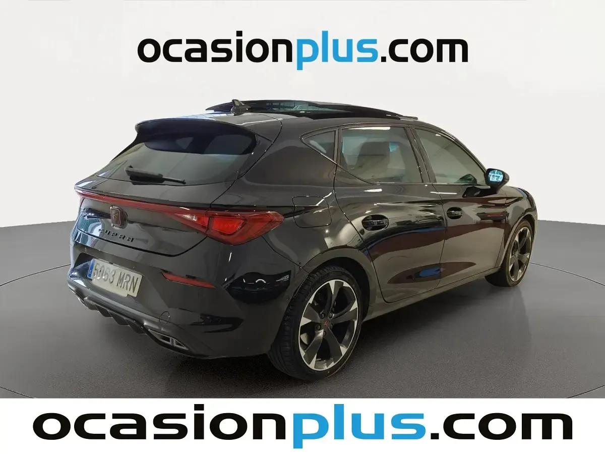 Usado Cupra Leon 150 CV (110 kW) 2024 Negro SUV